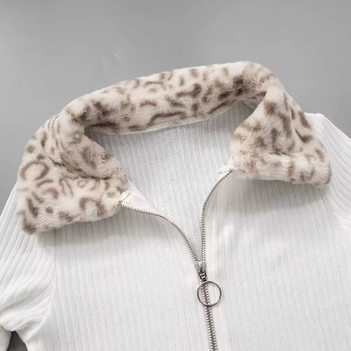 Beyaz Leopar Detaylı Hırka