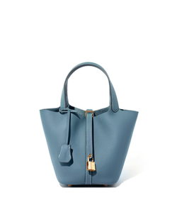Nura Hakiki Deri Çanta – Şık & Kompakt Bucket Bag