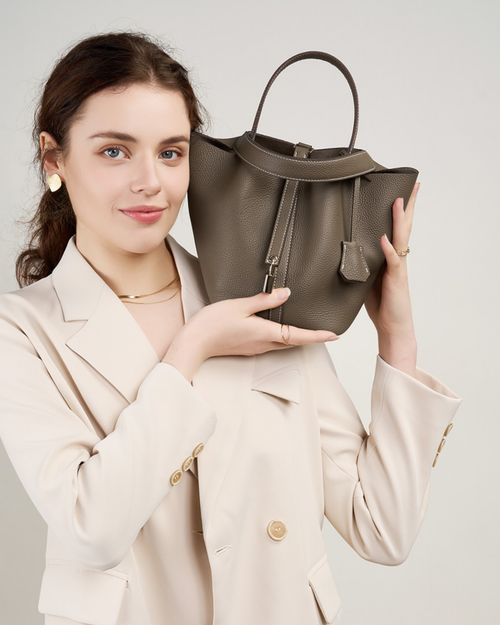 Nura Hakiki Deri Çanta – Şık & Kompakt Bucket Bag